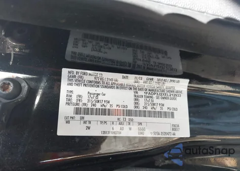 2014 Ford Focus Titanium из США, поврежденный, VIN 1FADP3J2XEL212933